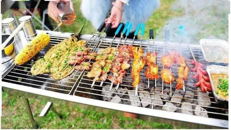 BBQ是什么？户外烧烤的起源与乐趣解析
