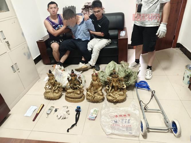 破坏分子背后的黑暗势力揭露