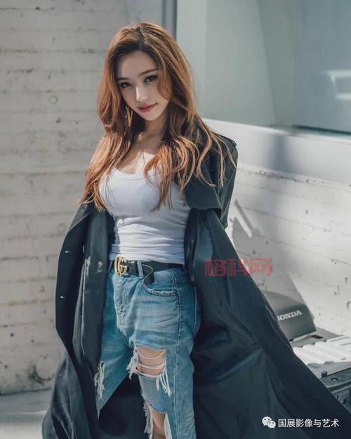 亚洲熟：展示成熟韵味的亚洲美女写真精选