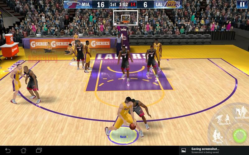 NBA 2K13中文版游戏特色：全新物理引擎与控制模式