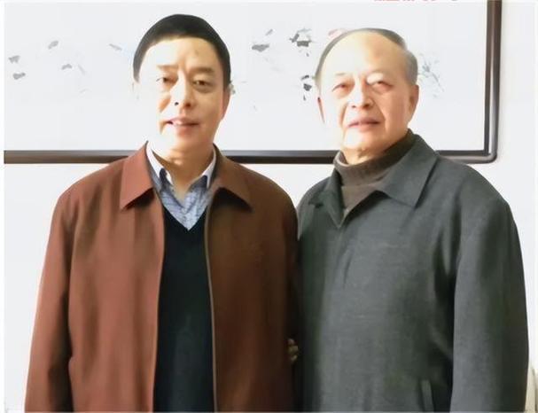 刘冬冬上将自杀事件始末，回顾他的人生经历轨迹。