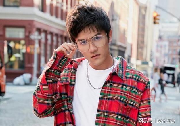 若风退役是真的吗？电竞圈大神若风退役了吗？
