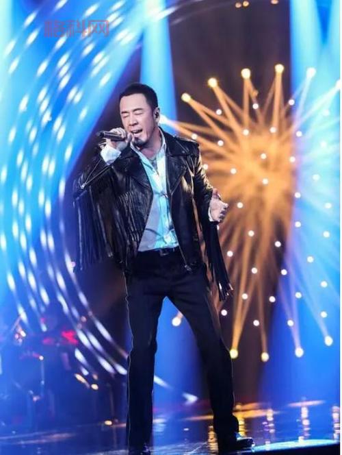 杨坤新专辑发布会圆满落幕，歌迷热情引爆全场！